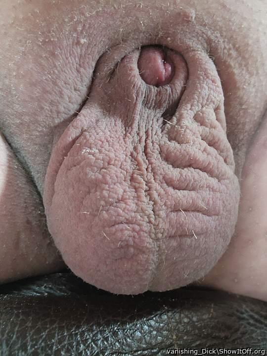 Mmmmmm my tongue wants to play with that
