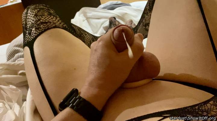 Mmmmm....cock and stockings...I love it !!!   