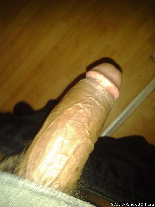 mmmm , me on my knees n eager 2 plzz  fk both hole both r a 