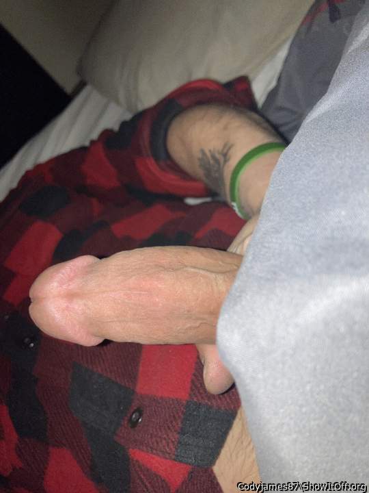 That's a beautiful cut dick. 