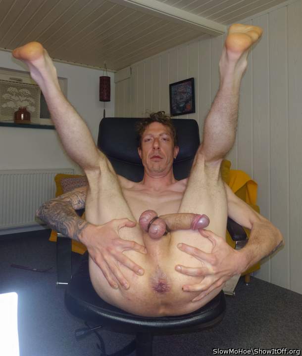 Photo of Man's Ass from SlowMoHoe