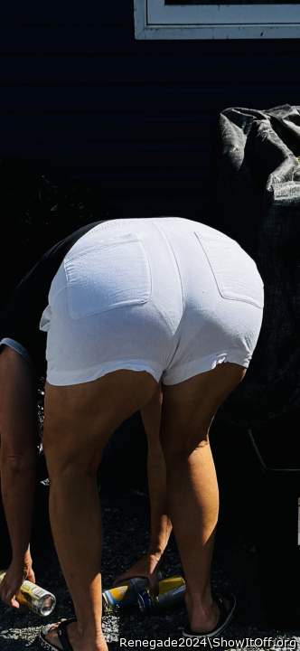 Nice wide sexy ass