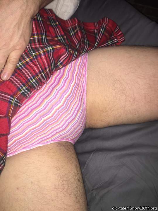 Would love to finger fuck you in those little girl panties.