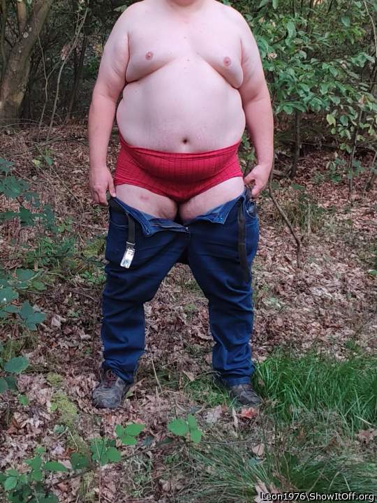 Getting undressed un the forrest 2