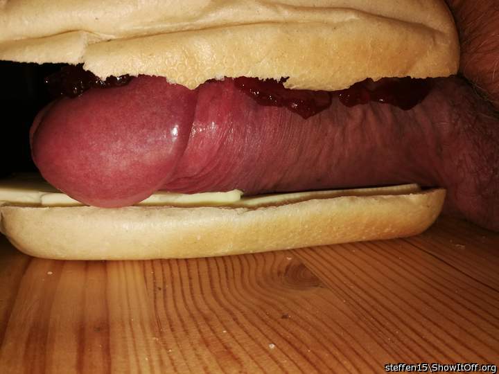 Schner hotdog. Ich geb gern die Mayo dazu