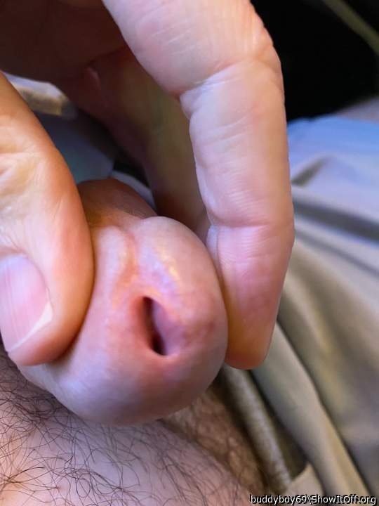 Beautiful cum slit!  Id love to feel it with my tongue!
