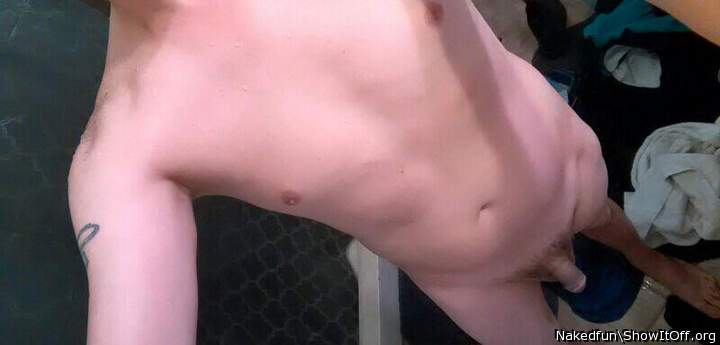  dude, sexy body, love you're nips pits, cock. wish I'd met 