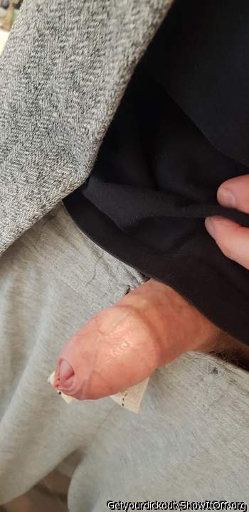Photo of a bat from Getyourdickout