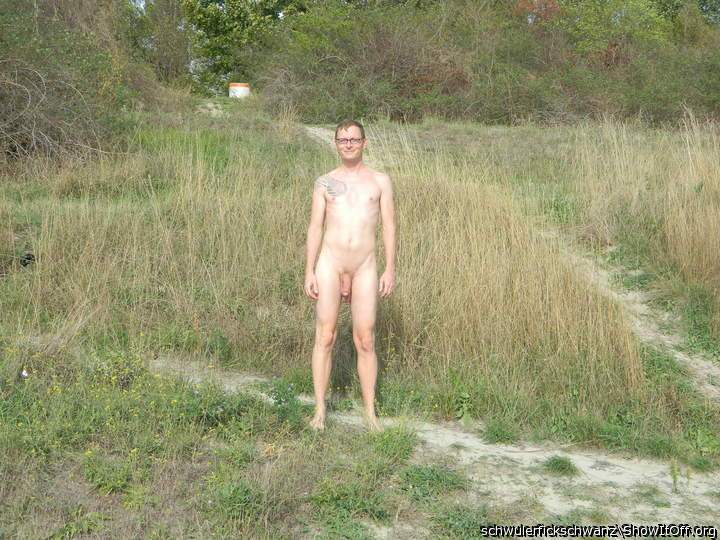 HOT FULL FRONTAL MALE NUDITY, PLEASE turn round and show us 