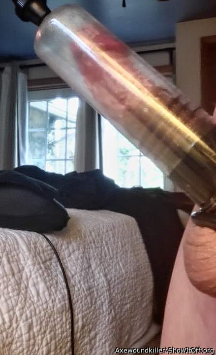 Photo of a tool from Pussslayer