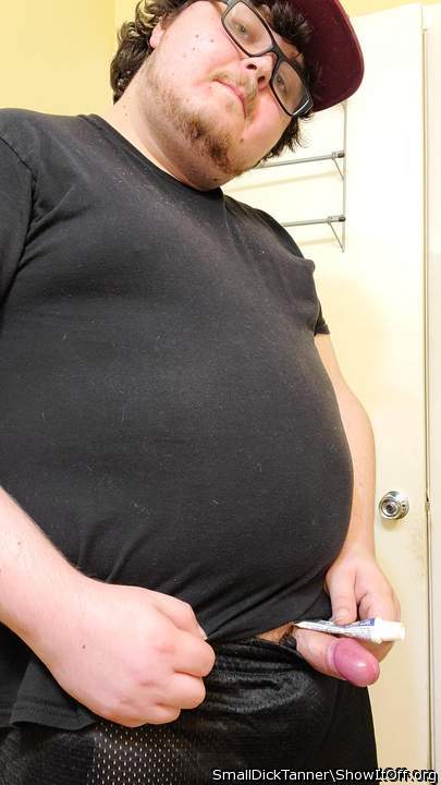 Photo of a tool from SmallDickTanner