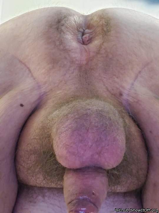 OMG!! Beautiful Bottom! I want you on all fours naked with l