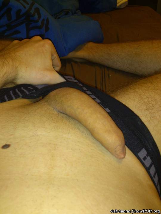 would love to see you pull on that long thick foreskin