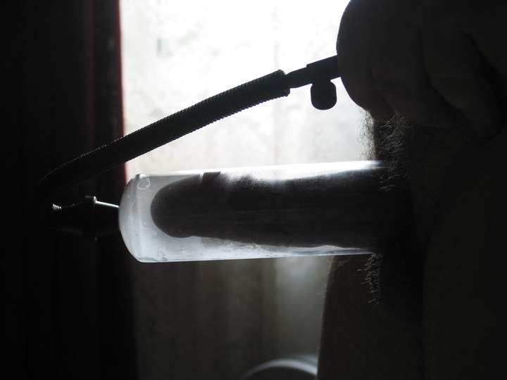 Adult image from nylonlover