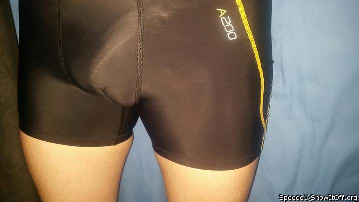 Photo of a stiffie from Speedo1