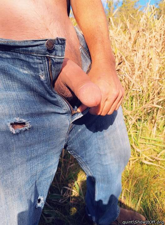 Mmm u wouldn't even have to ask...gobble gobble &#129316;&#1
