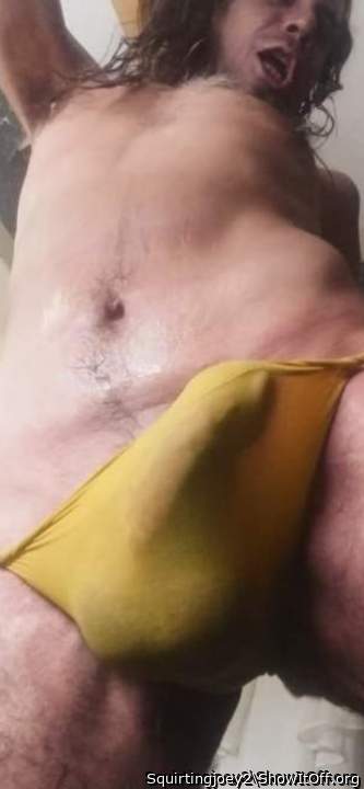 Photo of a short leg from Squirtingjoey2