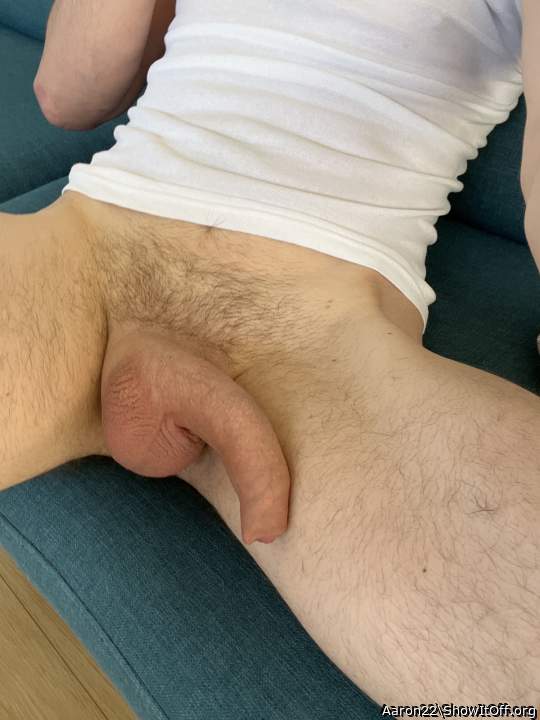 Photo of a phallus from Aaron22