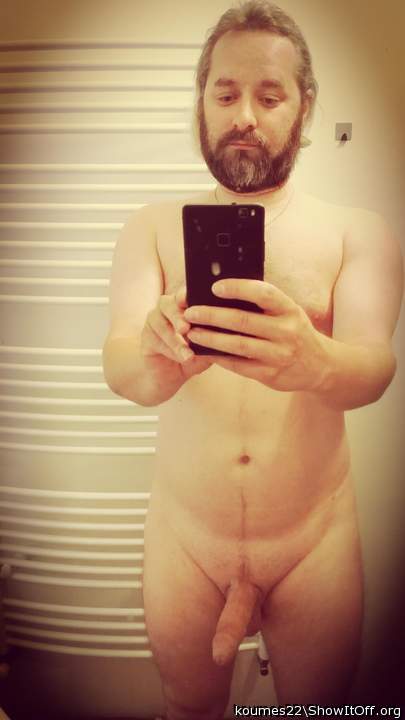 mirror selfie