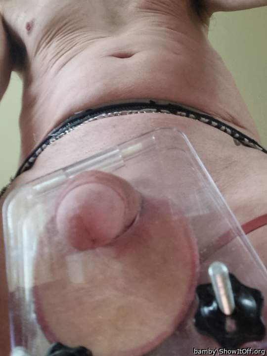 tighten those screws again!  