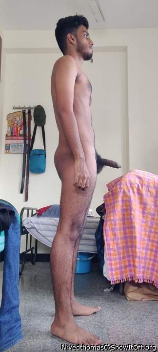 amazing profile, nice tall man, long legs

oh, don't forge