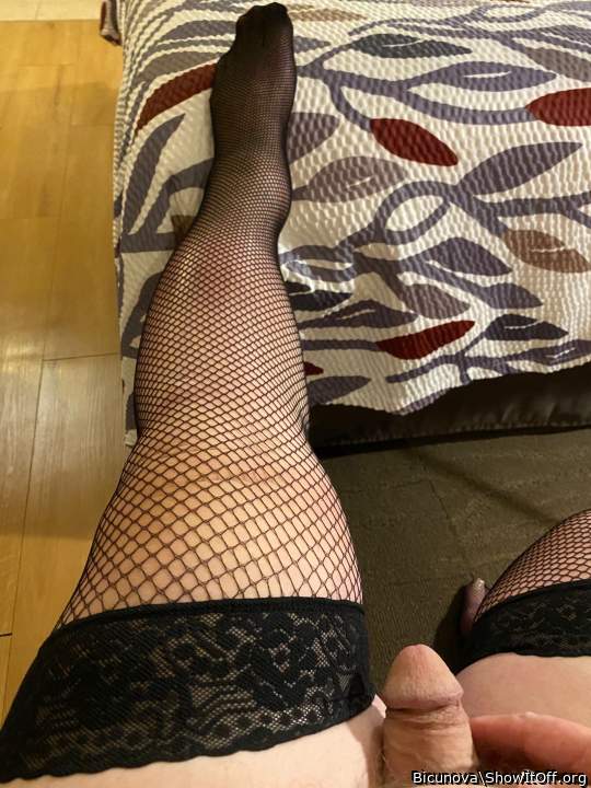 love a guy in stocking , I would fuck you