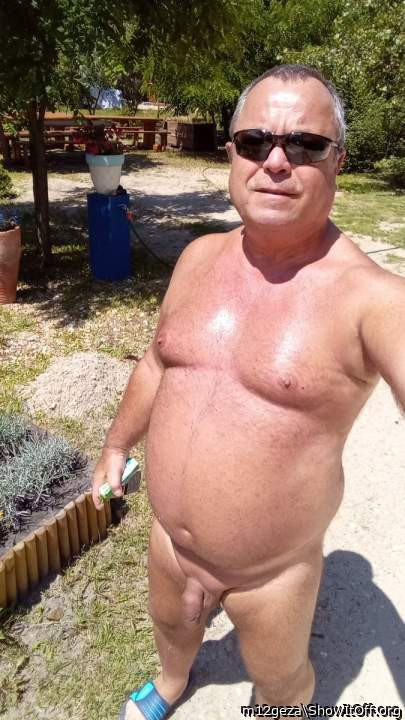 naked in the garden