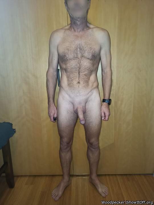 I can help get that great looking cock harder so we can play