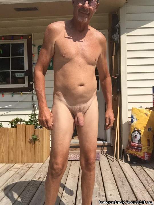 Love that cock
Does it taste as good as it looks xxx