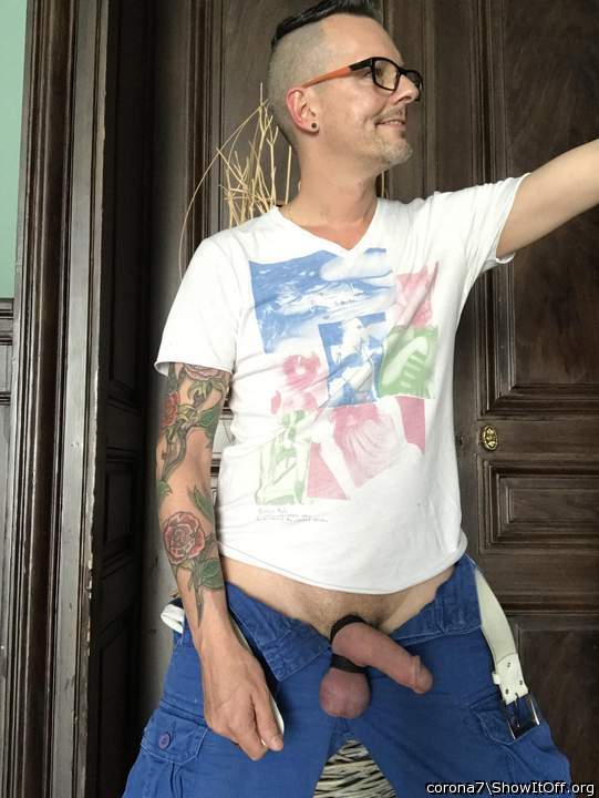 Photo of a pecker from corona7