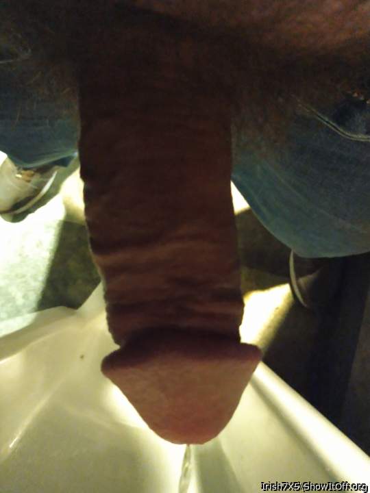 Damn this is hot! Would love to watch you piss!