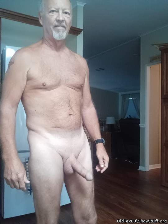 Fit strong body and delicious looking cock&#128520;