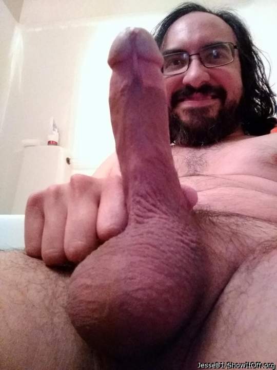 Photo of a drain pipe from Barefootjess