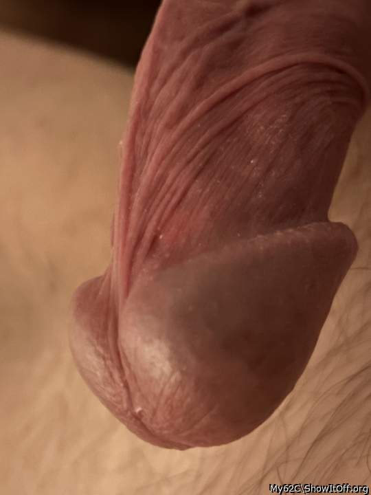 I love beautiful uncut cocks; wish mine was uncut and as lov