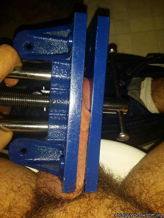  yes ... this want my cock also !!  ( /fo78o1fwc1f9pic.html 