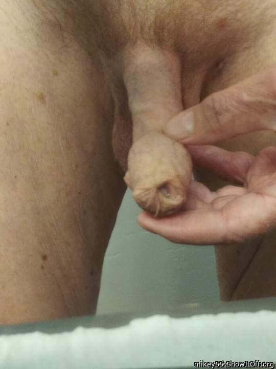 would love to see some videos of your gorgeous cock play