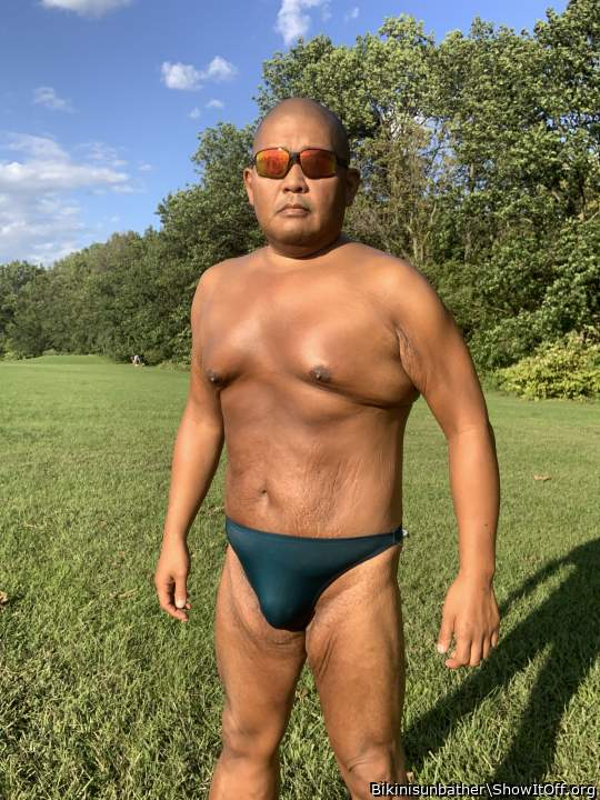 Photo of a one-eyed monster from Bikinisunbather