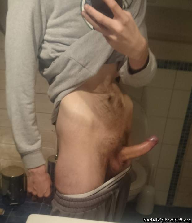 Photo of a phallus from Marielle