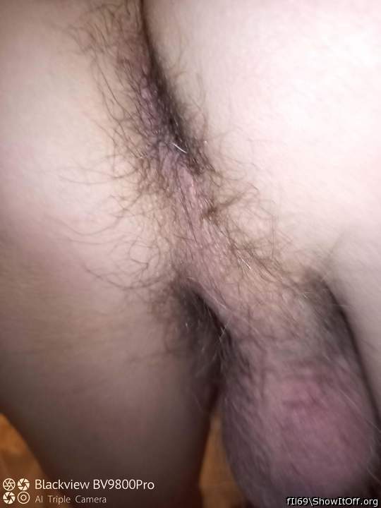 Love the wispy pubic hair &#128513;