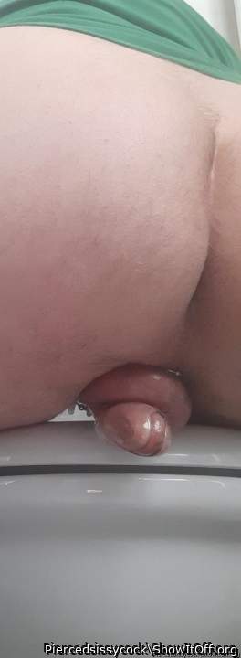 Photo of a pocket rocket from Piercedsissycock