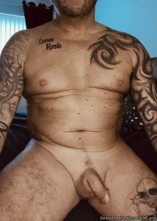 Fit strong body and nice cock &#128523;