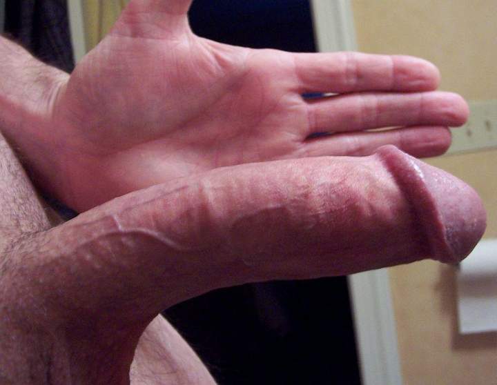 Photo of a schlong from Hanrahan17
