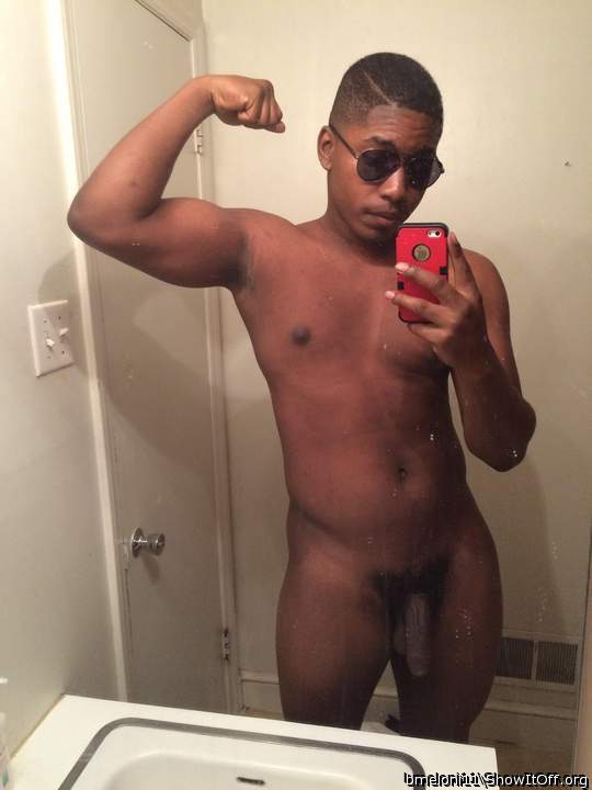   so hot .... pretty boy, lovely tail   vote  !!