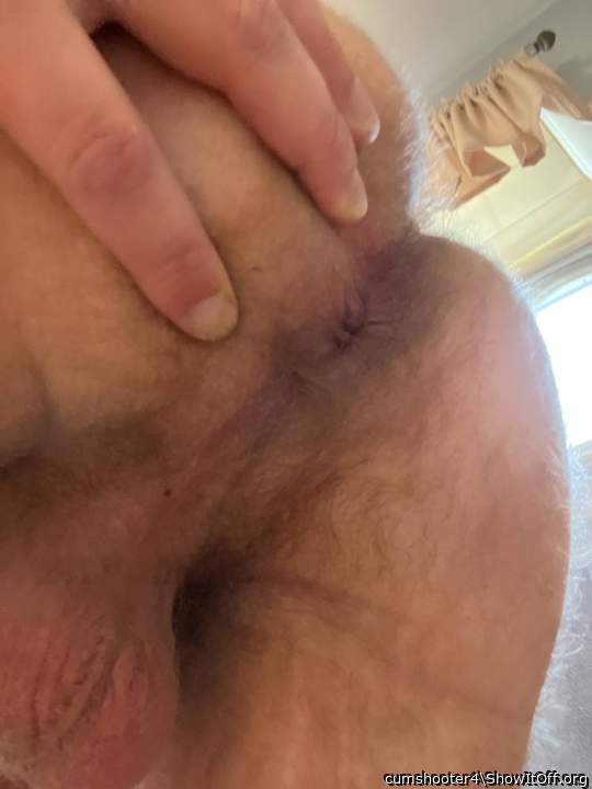 Ooooohhh, yeah... spread and share your hairy, hungry asshol