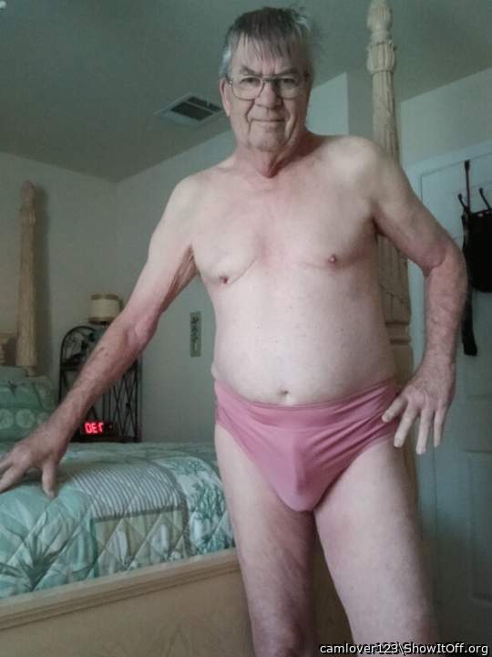 LOVE TO SUCK YOUR COCK I SWALLOW SPERM