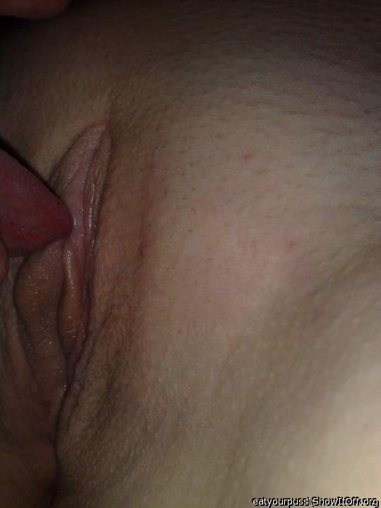 Adult image from eatyourpuss