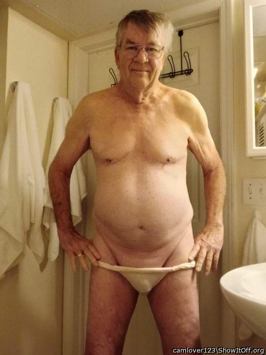 Sexy bitch, getting me horny 