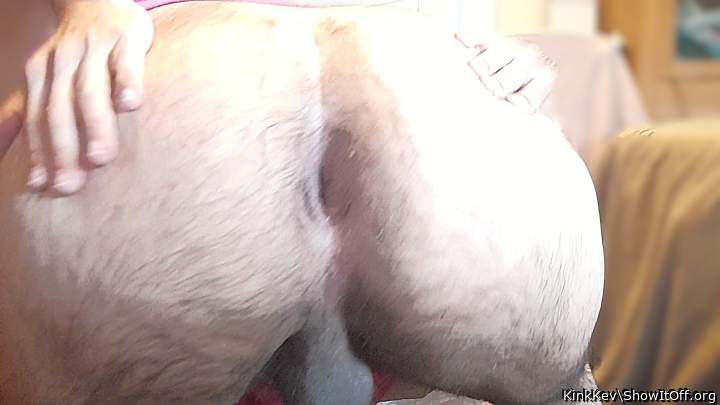 Photo of a third leg from KinkKev