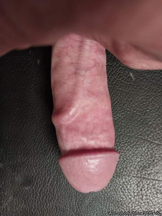 Photo of a schlong from Alonzohoss