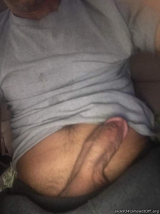I'd love to frot with that dick 